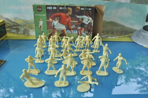 Airfix footballer in - airfix, 1/32