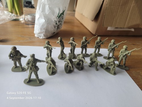 Vintage airfix ww2 british - vintage,