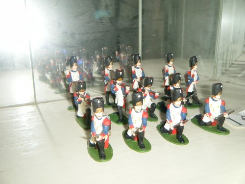 Figuren 15 handbemalte - figuren,